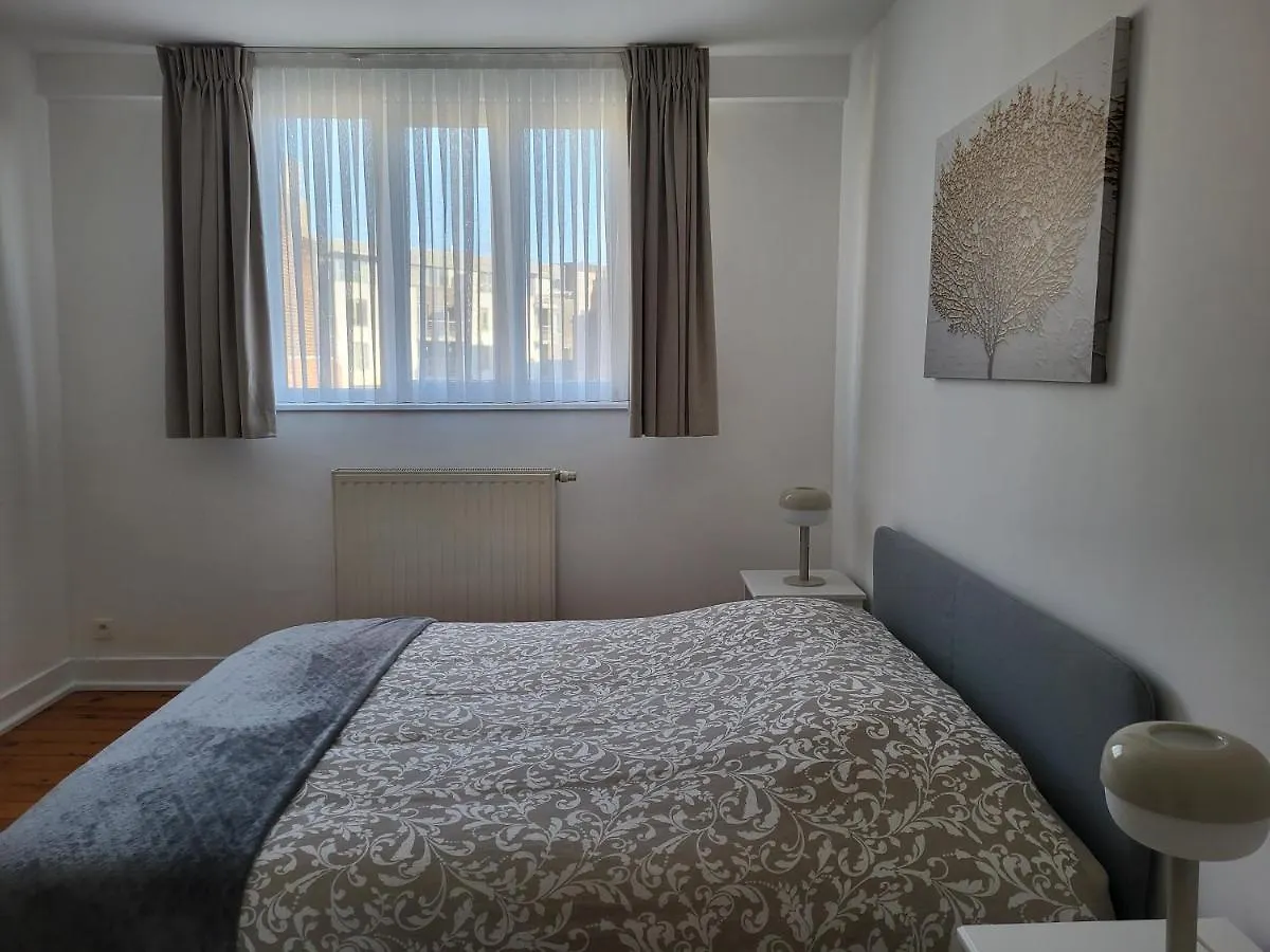 Πανσιόν Brussels Bed & Blockchain Private Rooms With Shared Bathroom Βέλγιο