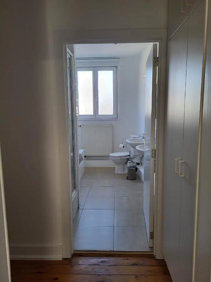 Brussels Bed & Blockchain Private Rooms With Shared Bathroom