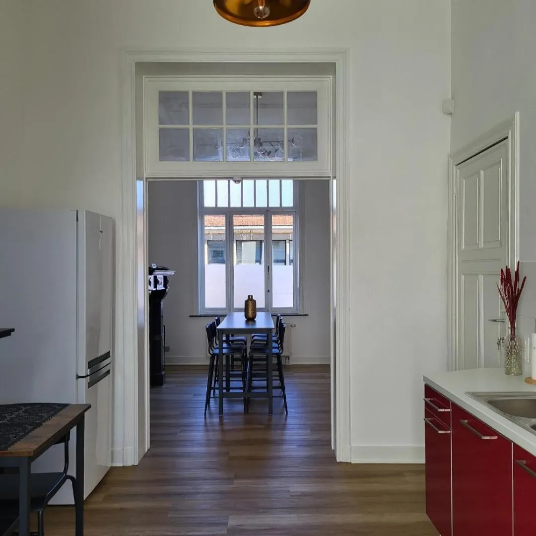 Brussels Bed & Blockchain Private Rooms With Shared Bathroom